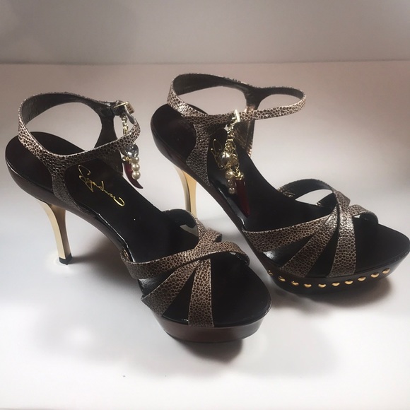 Report Signature - Picture 12 of 12